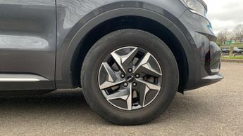 Kia Sorento 1.6 h T-GDi 2 SUV 5dr Petrol Hybrid Auto AWD Euro 6 (s/s) (226 b