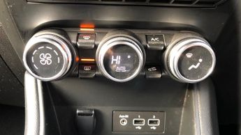 Renault Captur 1.3 TCe S Edition SUV 5dr Petrol EDC Euro 6 (s/s) (130 ps)