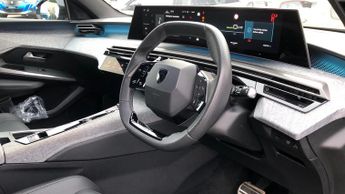 Peugeot 3008 73kWh GT SUV 5dr Electric Auto (210 ps)