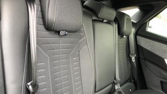 Peugeot 3008 73kWh GT SUV 5dr Electric Auto (210 ps)