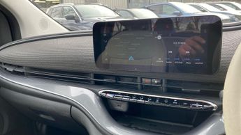 Fiat 500E 42kWh La Prima Hatchback 3dr Electric Auto (118 ps)