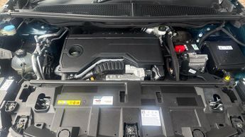 Vauxhall Grandland 1.2 Design SUV 5dr Petrol Hybrid e-DCT Euro 6 (s/s) (136 ps)