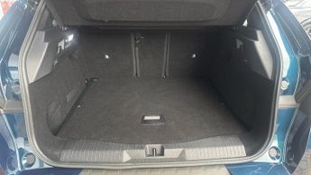 Vauxhall Grandland 1.2 Design SUV 5dr Petrol Hybrid e-DCT Euro 6 (s/s) (136 ps)