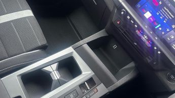 Vauxhall Grandland 1.2 Design SUV 5dr Petrol Hybrid e-DCT Euro 6 (s/s) (136 ps)