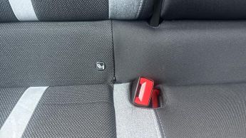 Vauxhall Grandland 1.2 Design SUV 5dr Petrol Hybrid e-DCT Euro 6 (s/s) (136 ps)