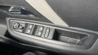 Citroen C4 1.2 PureTech MAX Hatchback 5dr Petrol EAT8 Euro 6 (s/s) (130 ps)