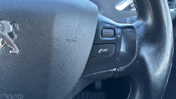 Peugeot 2008 1.2 PureTech GPF Allure SUV 5dr Petrol EAT Euro 6 (s/s) (110 ps)