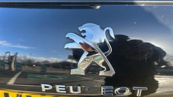 Peugeot 2008 1.2 PureTech GPF Allure SUV 5dr Petrol EAT Euro 6 (s/s) (110 ps)