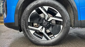 Peugeot 2008 1.2 HYBRID Allure SUV 5dr Petrol Hybrid e-DSC6 Euro 6 (s/s) (136