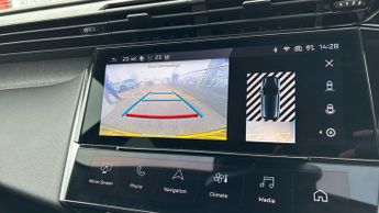 Peugeot 308 54kWh Allure Hatchback 5dr Electric Auto (156 ps)