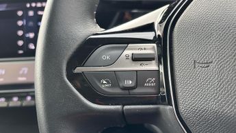 Peugeot 308 54kWh Allure Hatchback 5dr Electric Auto (156 ps)