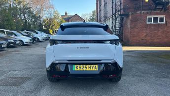 Peugeot 3008 73kWh GT SUV 5dr Electric Auto (210 ps)