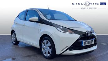 Toyota AYGO 1.0 VVT-i x-play Hatchback 5dr Petrol Manual Euro 6 (68 ps)
