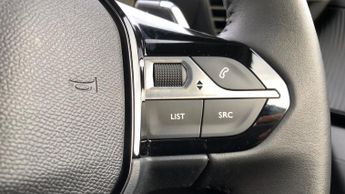Peugeot 2008 1.2 HYBRID Allure SUV 5dr Petrol Hybrid e-DSC6 Euro 6 (s/s) (136