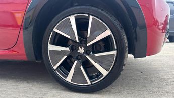 Peugeot 208 50kWh GT Premium Hatchback 5dr Electric Auto (136 ps)
