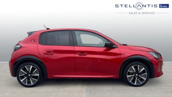 Peugeot 208 50kWh GT Premium Hatchback 5dr Electric Auto (136 ps)
