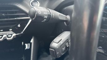Peugeot 208 50kWh GT Premium Hatchback 5dr Electric Auto (136 ps)