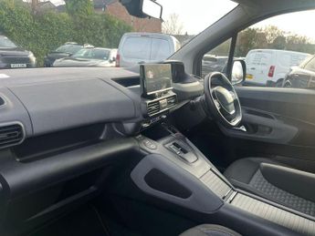 Peugeot Rifter 52kWh GT Standard MPV 5dr Electric Auto (7.4kW Charger) (136 ps)