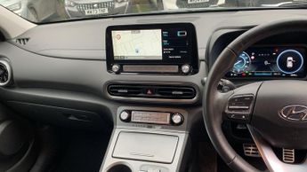 Hyundai Kona 39kWh Premium SUV 5dr Electric Auto (10.5kW Charger) (136 ps)