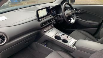 Hyundai Kona 39kWh Premium SUV 5dr Electric Auto (10.5kW Charger) (136 ps)