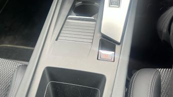 Peugeot 408 1.2 HYBRID GT Fastback 5dr Petrol Hybrid e-DSC6 Euro 6 (s/s) (13