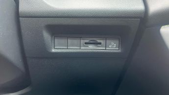 Peugeot 408 1.2 HYBRID GT Fastback 5dr Petrol Hybrid e-DSC6 Euro 6 (s/s) (13