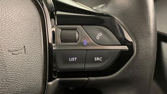 Peugeot 2008 50kWh Allure Premium SUV 5dr Electric Auto (7kW Charger) (136 ps