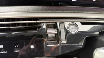 Peugeot 3008 73kWh Allure SUV 5dr Electric Auto (210 ps)