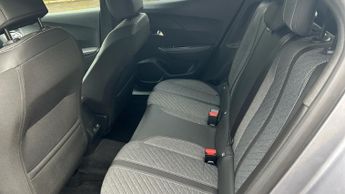 Peugeot 2008 1.2 HYBRID Allure SUV 5dr Petrol Hybrid e-DSC6 Euro 6 (s/s) (136