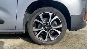 Citroen Berlingo 50kWh Flair XTR M MPV 5dr Electric Auto (7.4kW Charger) (136 ps)