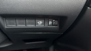 Peugeot 2008 1.2 HYBRID Allure SUV 5dr Petrol Hybrid e-DSC6 Euro 6 (s/s) (136