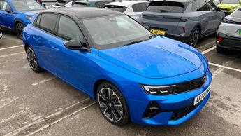 Vauxhall Astra Electric 54kWh Ultimate Hatchback 5dr Electric Auto (156 ps)