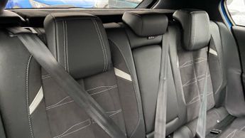 Vauxhall Astra Electric 54kWh Ultimate Hatchback 5dr Electric Auto (156 ps)