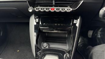 Peugeot 2008 50kWh Allure SUV 5dr Electric Auto (7kW Charger) (136 ps)