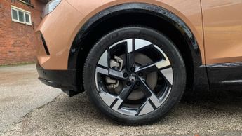 Vauxhall Grandland Electric 73kWh Ultimate SUV 5dr Electric Auto (213 ps)