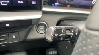 Vauxhall Grandland Electric 73kWh Ultimate SUV 5dr Electric Auto (213 ps)