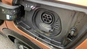 Vauxhall Grandland Electric 73kWh Ultimate SUV 5dr Electric Auto (213 ps)