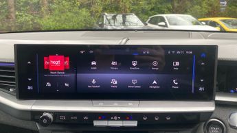 Vauxhall Grandland Electric 73kWh Ultimate SUV 5dr Electric Auto (213 ps)