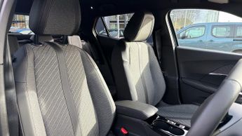 Peugeot 2008 1.2 HYBRID Allure SUV 5dr Petrol Hybrid e-DSC6 Euro 6 (s/s) (145