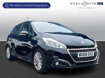 Peugeot 208 1.2 PureTech Signature Hatchback 5dr Petrol Manual Euro 6 (s/s) 
