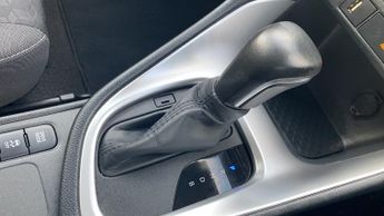 Toyota Yaris 1.5 VVT-h Design Hatchback 5dr Petrol Hybrid E-CVT Euro 6 (s/s) 