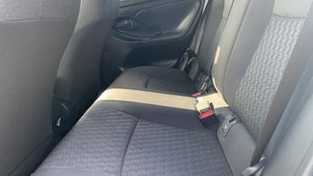 Toyota Yaris 1.5 VVT-h Design Hatchback 5dr Petrol Hybrid E-CVT Euro 6 (s/s) 