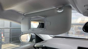 Peugeot 2008 50kWh Allure Premium SUV 5dr Electric Auto (136 ps)