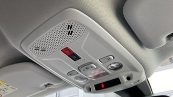 Peugeot 2008 50kWh Allure Premium SUV 5dr Electric Auto (136 ps)