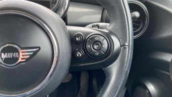 Mini Hatch 1.5 Cooper Hatchback 5dr Petrol Steptronic Euro 6 (s/s) (136 ps)