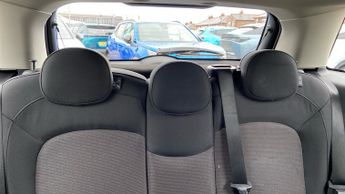 Mini Hatch 1.5 Cooper Hatchback 5dr Petrol Steptronic Euro 6 (s/s) (136 ps)