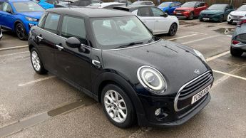 Mini Hatch 1.5 Cooper Hatchback 5dr Petrol Steptronic Euro 6 (s/s) (136 ps)