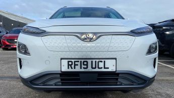 Hyundai Kona 64kWh Premium SUV 5dr Electric Auto (204 ps)