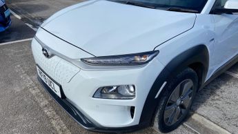 Hyundai Kona 64kWh Premium SUV 5dr Electric Auto (204 ps)