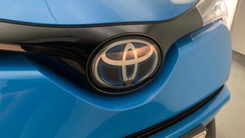 Toyota C-Hr 1.8 VVT-h Icon SUV 5dr Petrol Hybrid CVT Euro 6 (s/s) (122 ps)